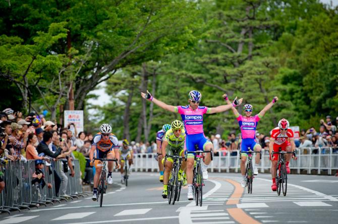 Maximiliano Richeze vencedor do Criterium do  Tour of Japan 2013 – foto: Sonoko Tanaka