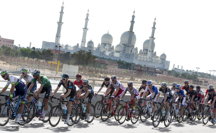 The pack is on the way during "the Capital Stage", the second stage of Abu Dhabi tour cycling race, over 129 km from Yas Marina Circuit to Yas Mall. Abu Dhabi, UAE, 9 ​October​ 2015.​ ANSA/​​CLAUDIO PERI