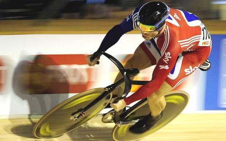 Chris Hoy tem 6 ouros olímpicos (Km contra-relógio, velocidade, 2xvelocidade por equipes, 2xKeirin - foto: Getty Images